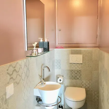 Front De Апартаменты *